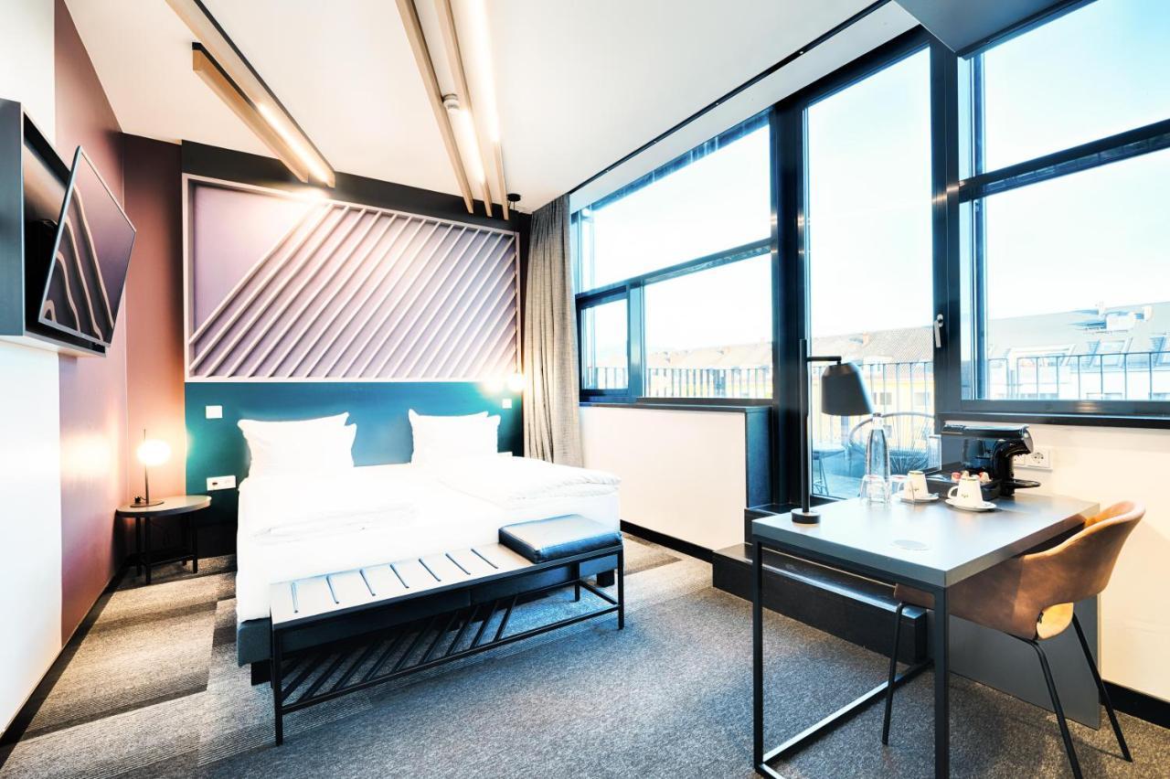 B&B Hotel Muenchen-Moosach 外观 照片